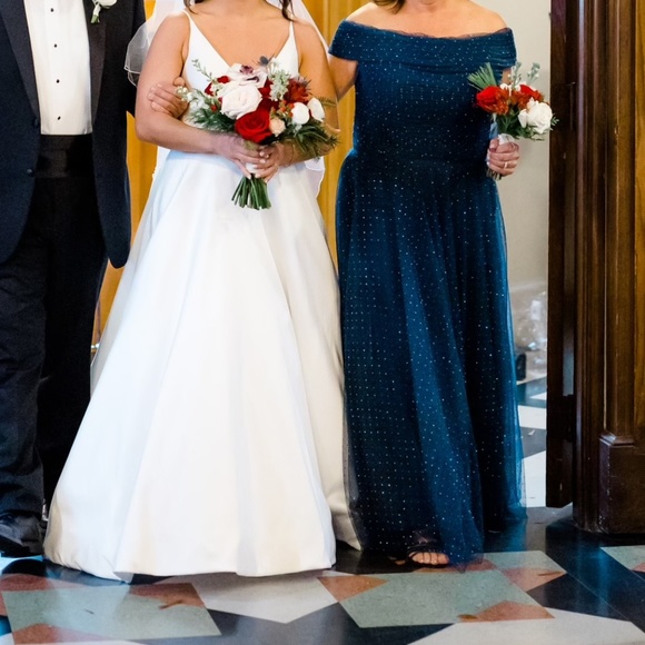 Mother of the Bride Gown - Picture 1 of 3